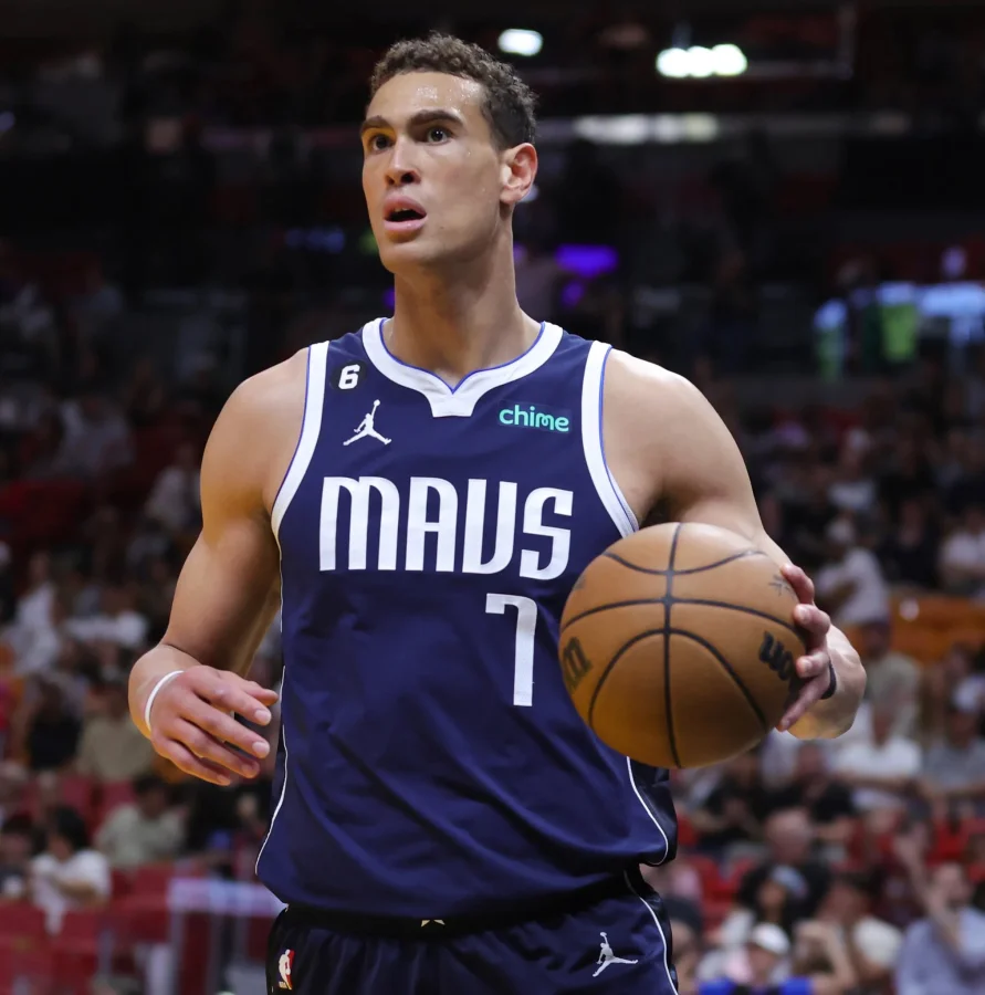 Mavericks Resign Dwight Powell ahead of 2026-27 Training Camp
